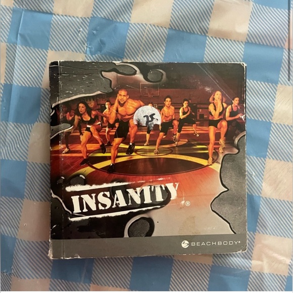 12 beach body workout videos in great condition - Picture 1 of 8